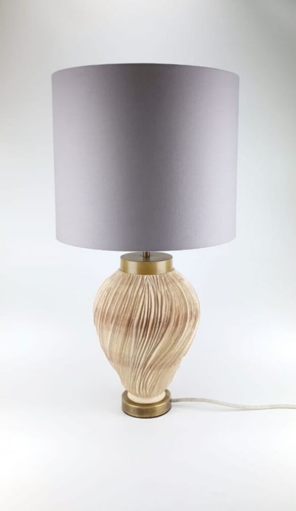 Настольная лампа